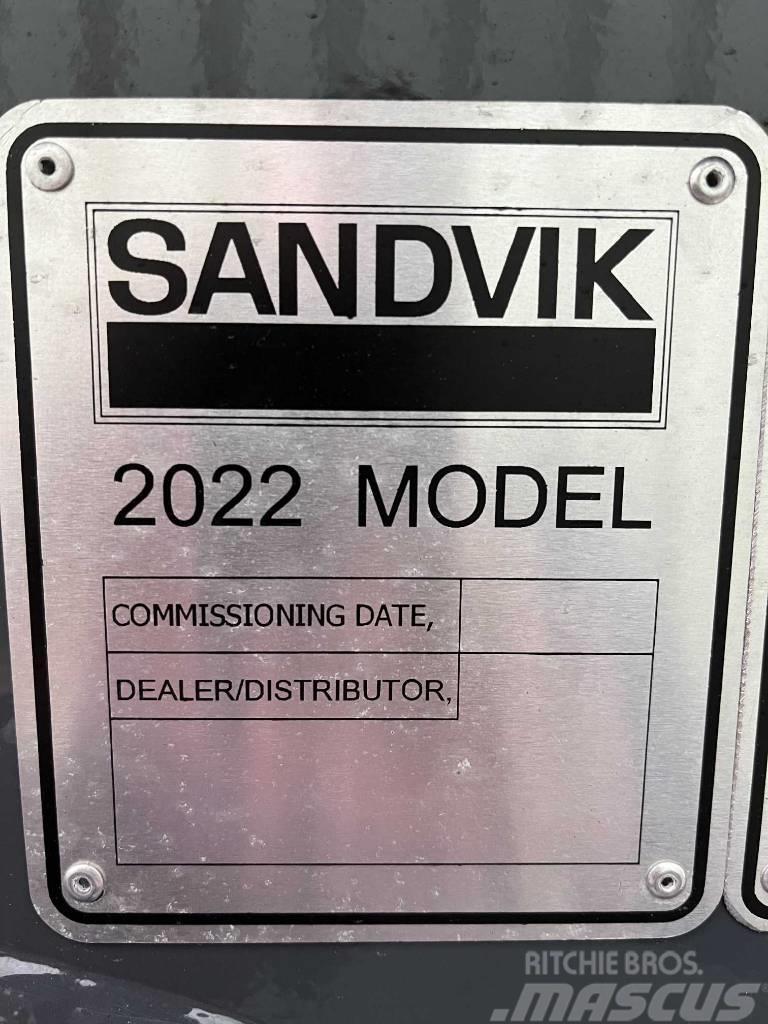 Sandvik QJ 241 Mobile crushers