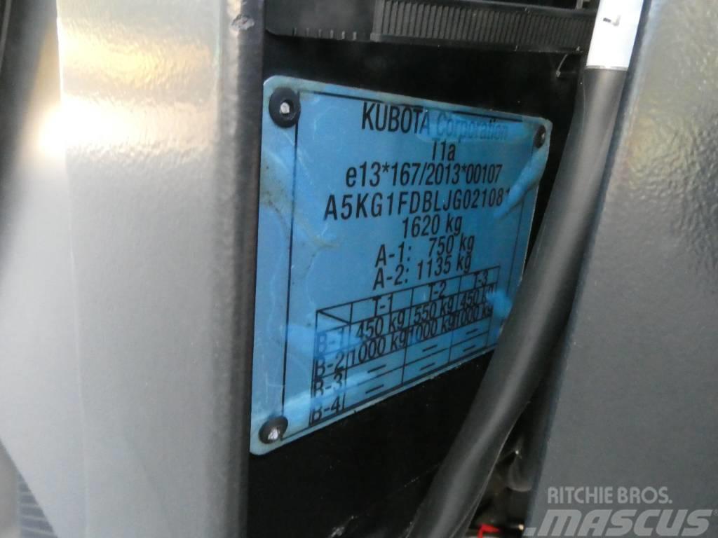 Kubota RTV-X900 Compact tractors