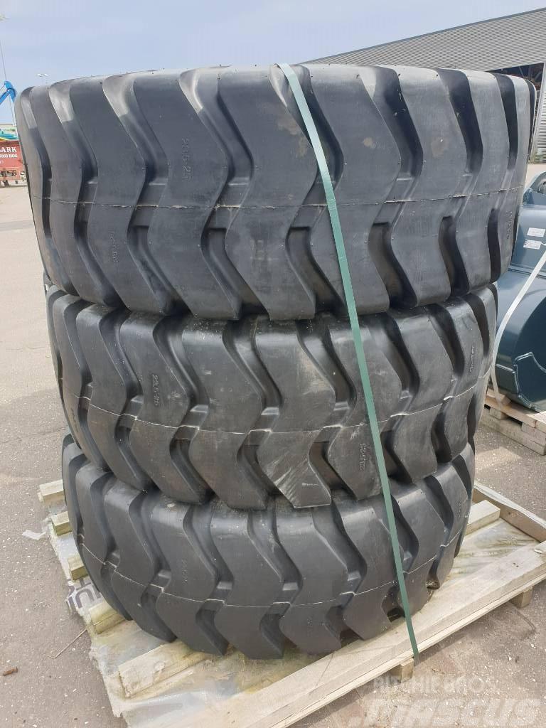 Triangle Loader tire 23.5-25, L3 Tyres, wheels and rims