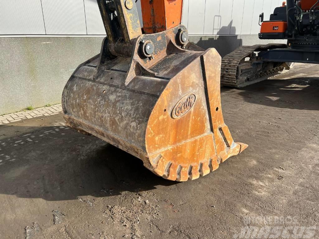 Doosan DX 530 LC-5 Crawler excavators