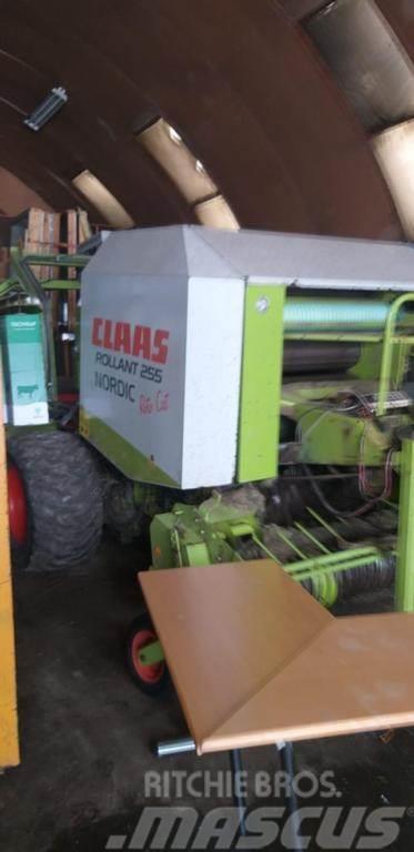 CLAAS ROLLANT 255 NORDIC RC Round balers