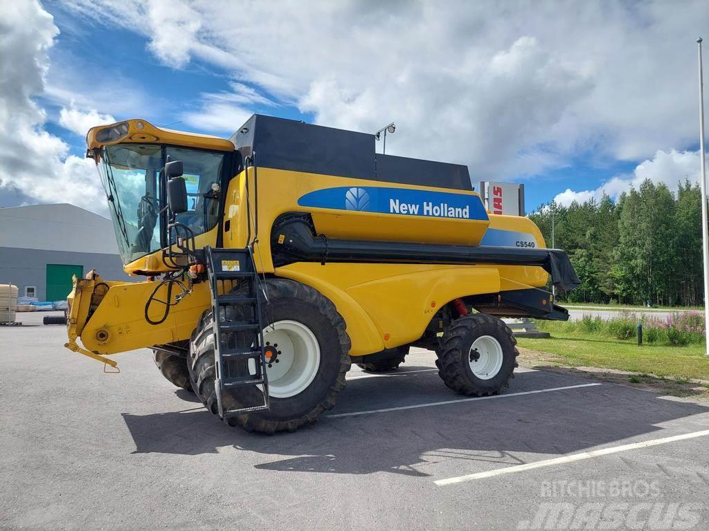 New Holland CS540RS Combine harvesters