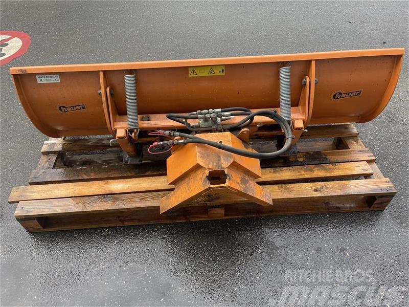 Hauer DRS-M 2000 Snow blades and plows