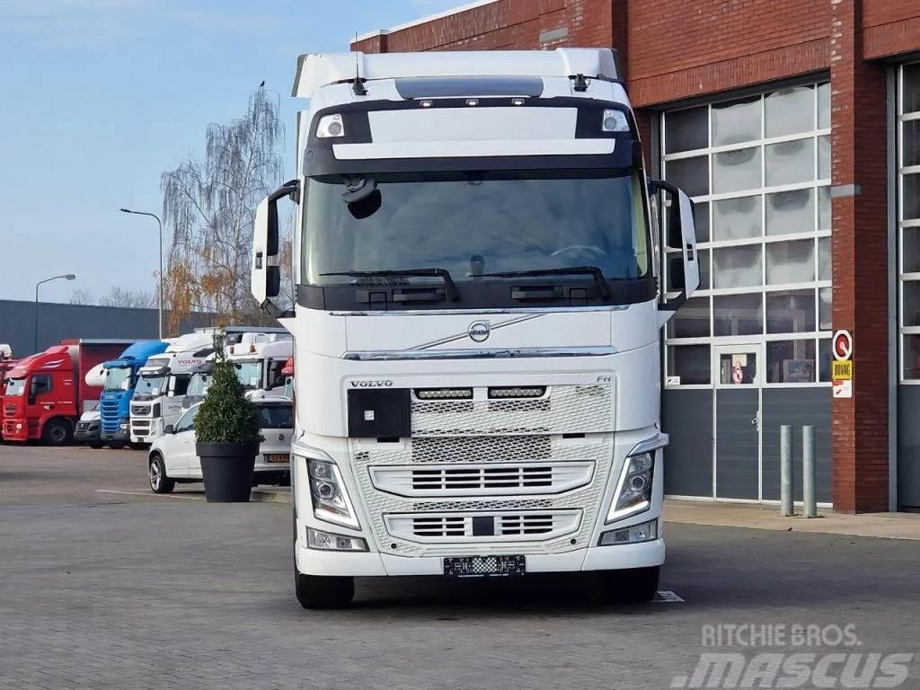 Volvo FH 13.540 Globetrotter 6x2 - PTO & Hydraulic - Ret Tractor Units