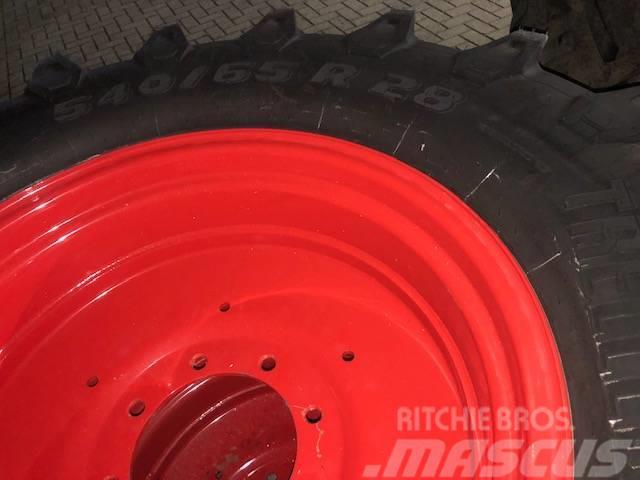 Trelleborg 650/65 R38 + 540/65 R28 TM800 Tyres, wheels and rims