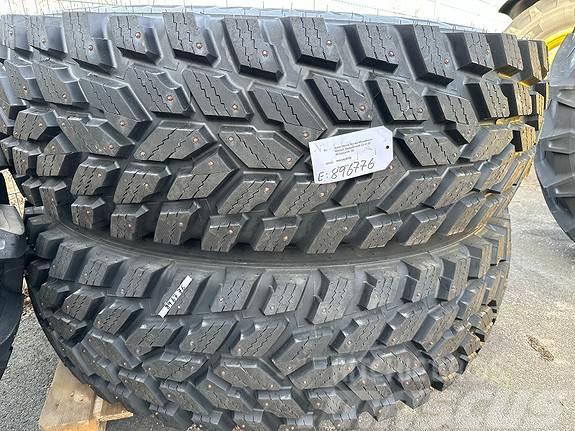 John Deere Hjul par: Nokian TRI Hakkapelitta 480/80R38 JD gul Tyres, wheels and rims