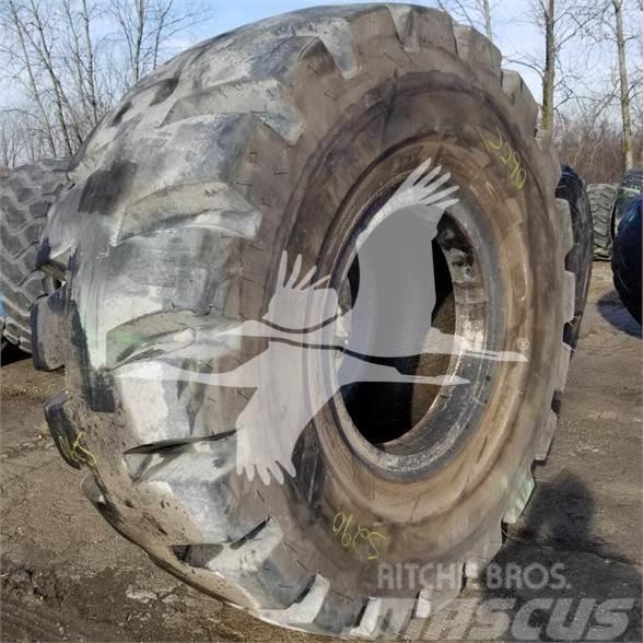 Titan 35/65x33 Tyres, wheels and rims