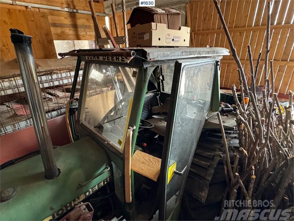 John Deere 1040 Tractors