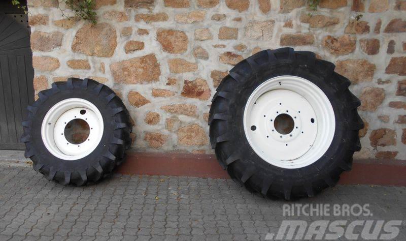  Felgen (ohne Reifen) f. 13.6 R24 Tyres, wheels and rims