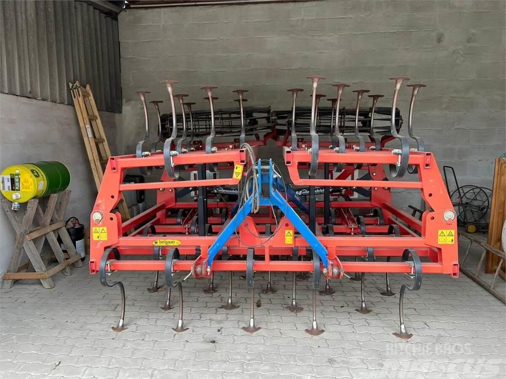 Hatzenbichler Saatbeetkombination 4,5m Other sowing machines and accessories