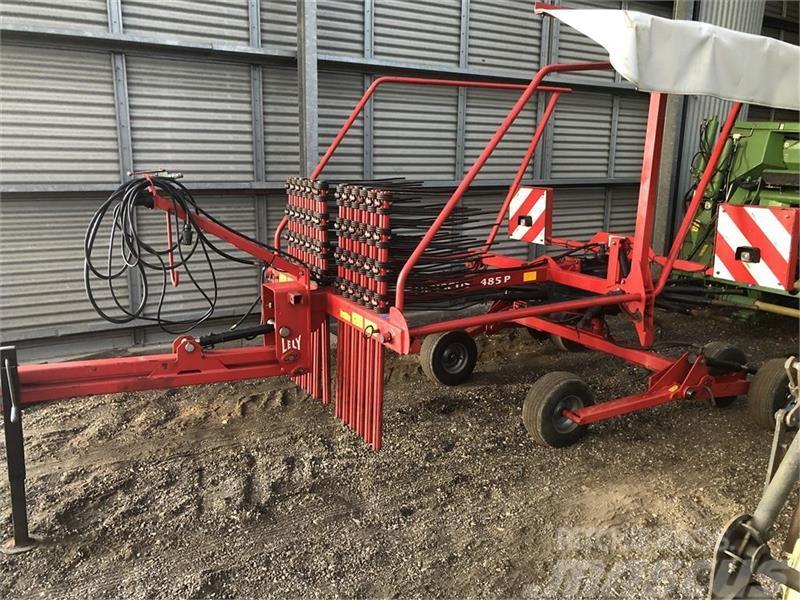 Lely Hibiscus 485 Bugseret Rakes and tedders