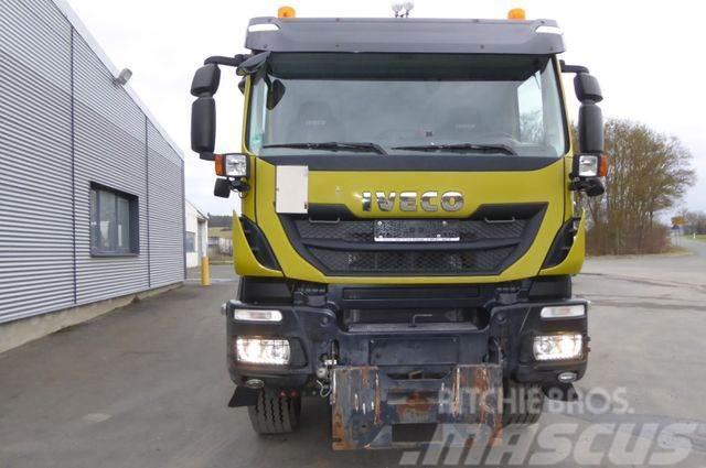 Iveco Trakker 450 mit Kommunalhydraulik Tipper trucks