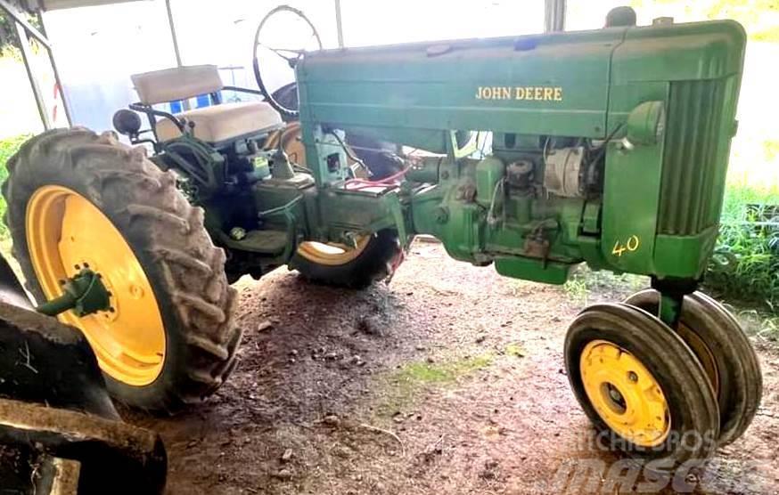 John Deere 40 series Tractors