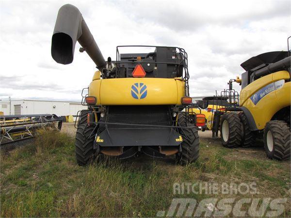 New Holland CR9090 Combine harvesters