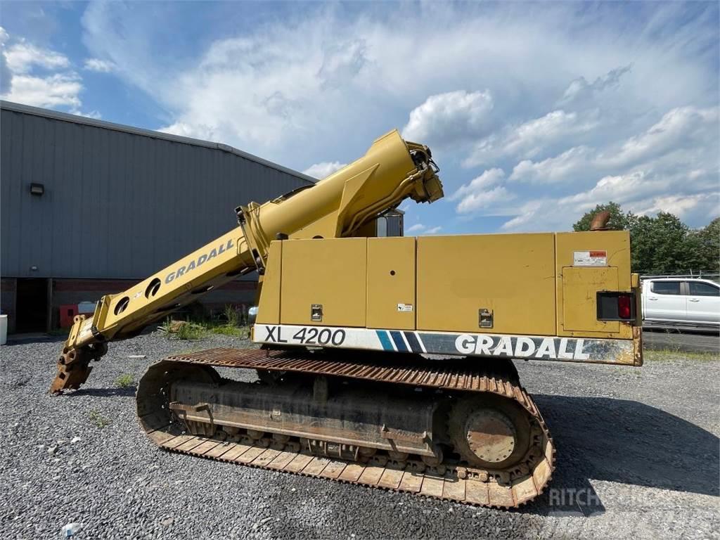 Gradall XL4200 Crawler excavators