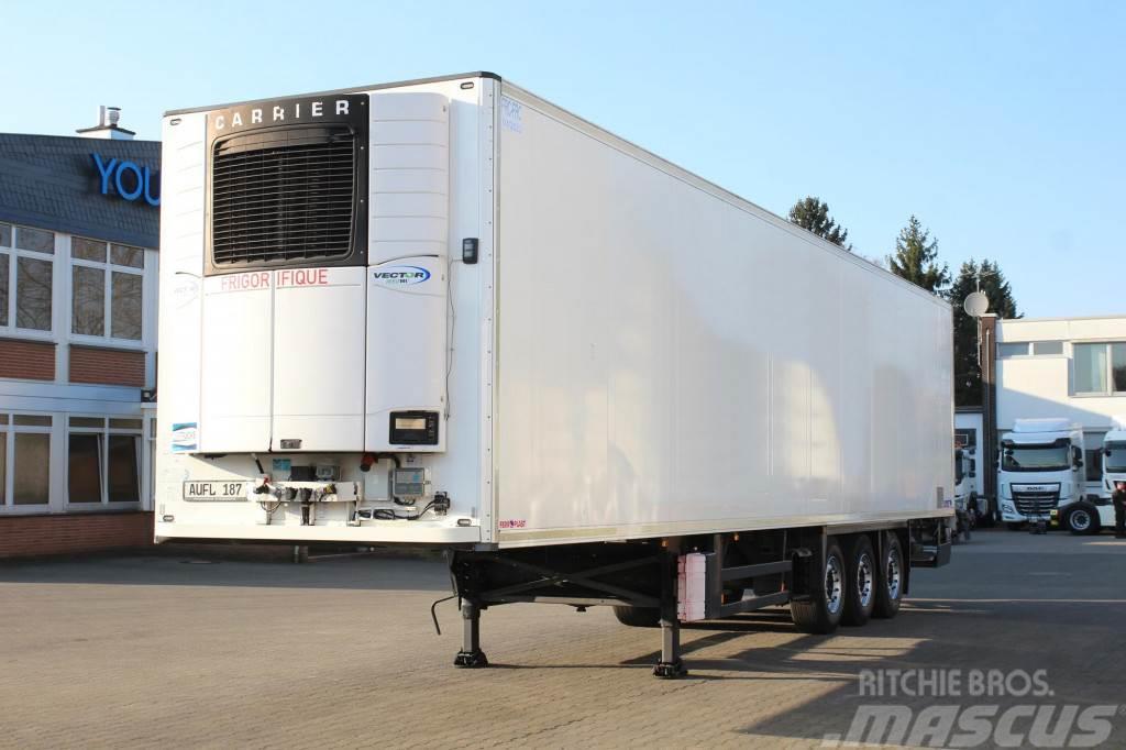 SCHMITZ Carrier Vector 185 0MT Pharma GMP FRC 7cm Wand Box body trucks