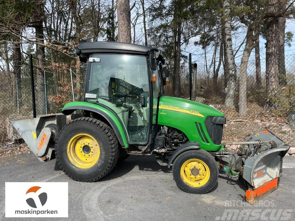 John Deere 3720 Manji traktori