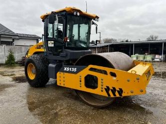 XCMG XS 135