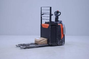 Toyota LPE220
