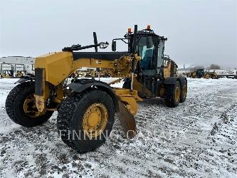 CAT 140M AWD