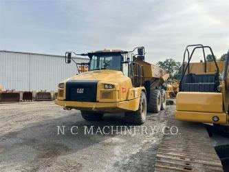 CAT 735