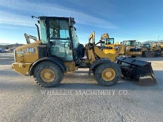 CAT 906M
