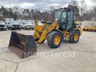 CAT 908M AR