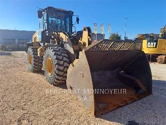 CAT 926M
