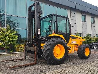 JCB 930