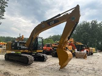 CAT 320D