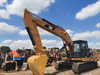 CAT 320 D