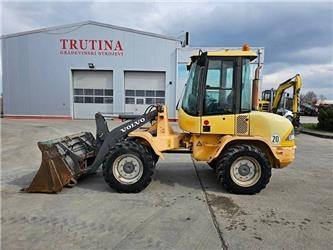 Volvo L 30 B