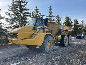 CAT 740