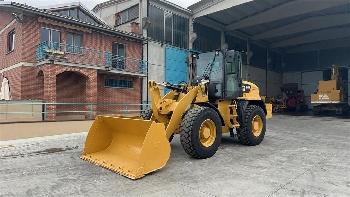 CAT 914M