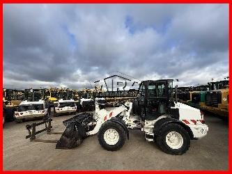 CAT 908 M