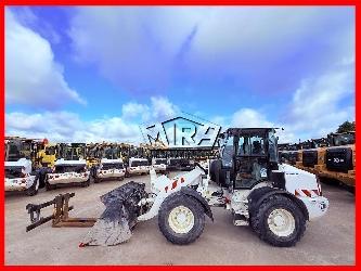 CAT 908 M