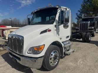 Peterbilt 536