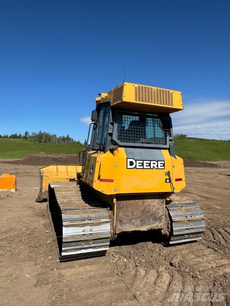 DEERE 700J Buldožeri guseničari