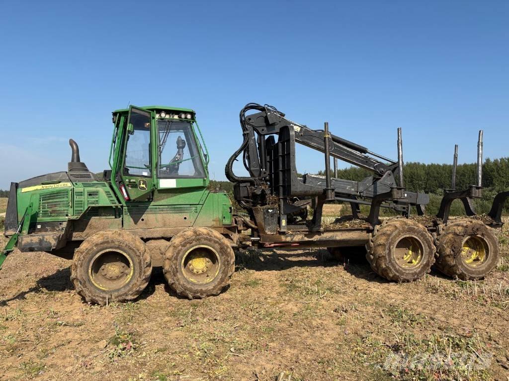 John Deere 1110G Forvarderi