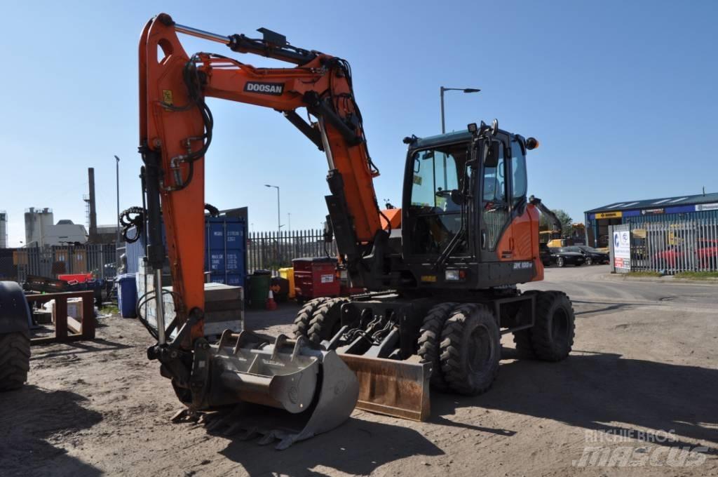 Doosan DX 100-7 Bageri točkaši