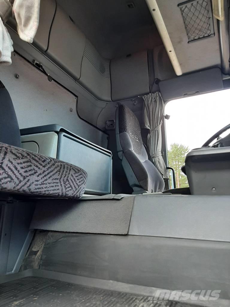 Scania R 124 Rol kiper kamioni sa kukom za podizanje tereta