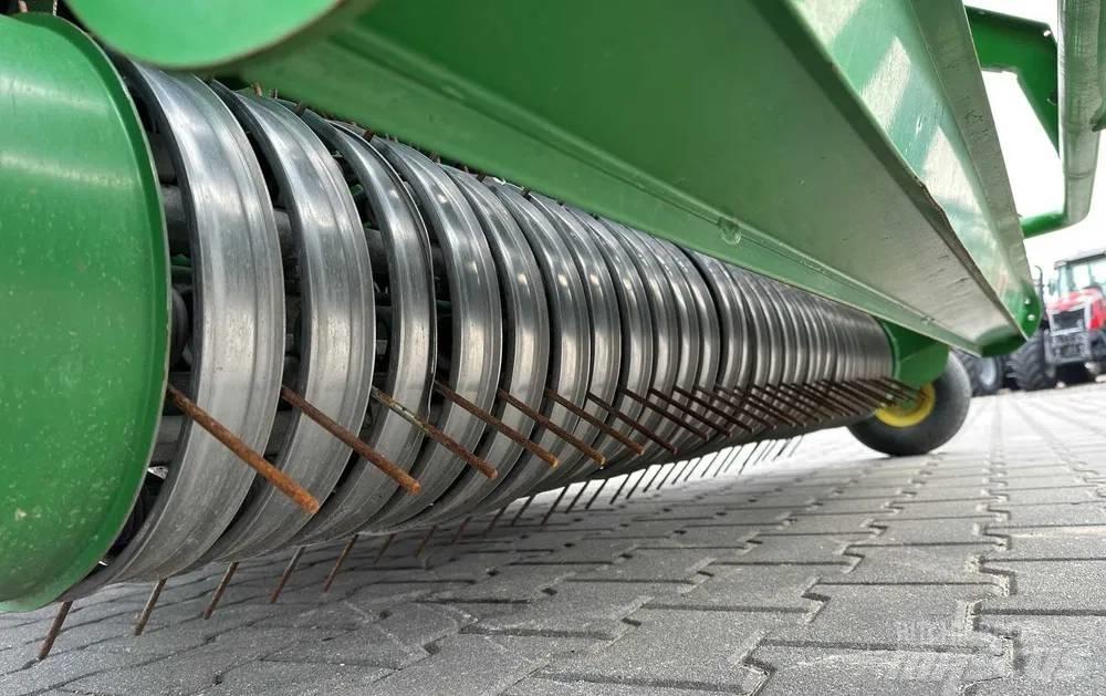 John Deere C 440 R Prese/balirke za rolo bale