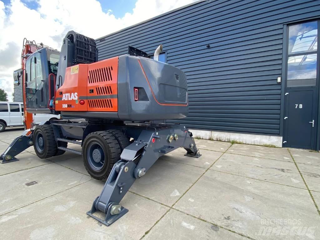 Atlas 250MH Bageri za prenos primarnih/sekundarnih sirovina