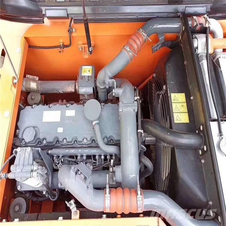 Doosan DX 225 Bageri guseničari