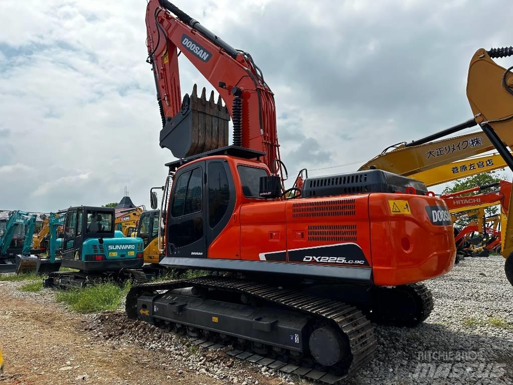 Doosan DX 225 LC-9C Bageri guseničari