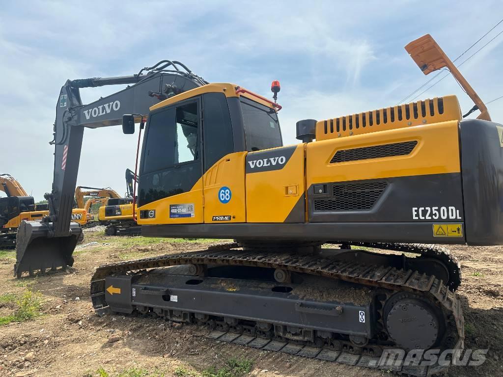 Volvo EC 250 D L Bageri guseničari