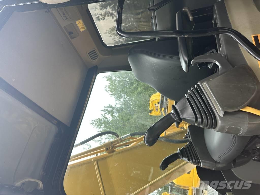 CAT 312D Bageri guseničari