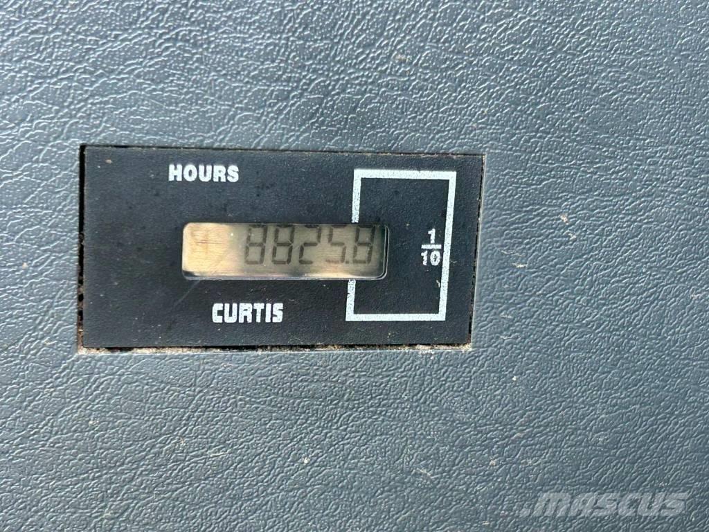 Hyundai HX 145 Bageri guseničari