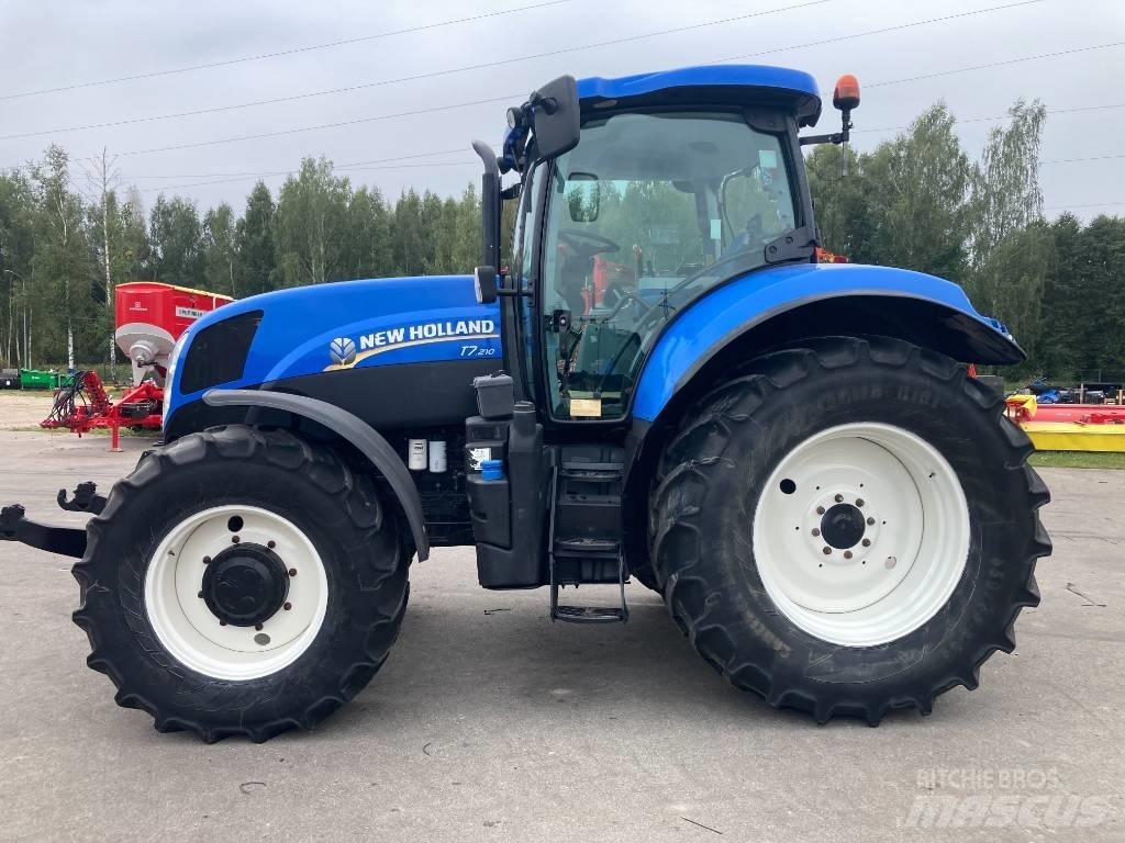 New Holland T7.210 Traktori