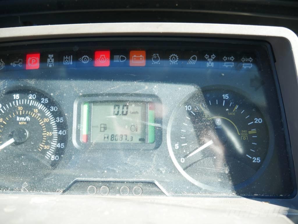 John Deere 6534 Traktori